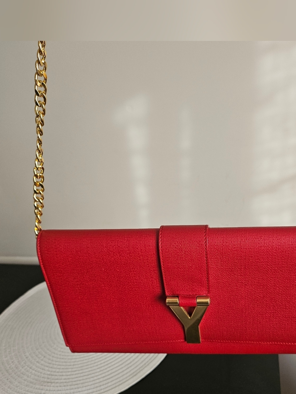 Saint Laurent Y Clutch in Red Pebbled Calfskin Leather with Gold Hardware - Picture 3 of 15